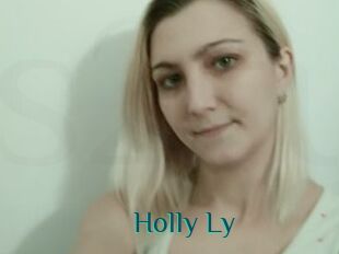 Holly_Ly