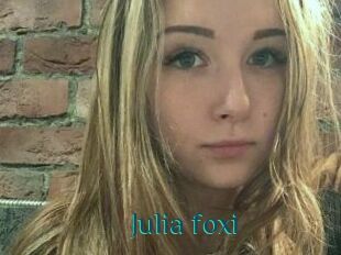 Julia_foxi