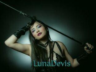 LunaDevis