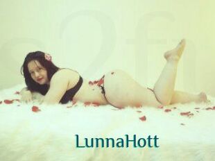 LunnaHott