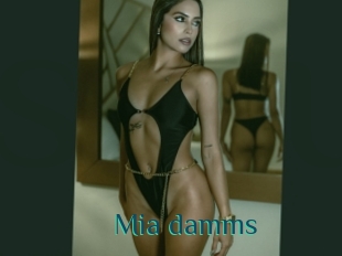 Mia_damms