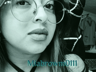 Miabrowm0111