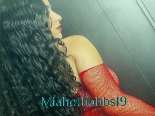 Miahotbobbs19