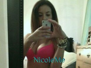 NicoleMe