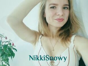 NikkiSnowy