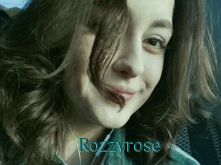 Rozzyrose